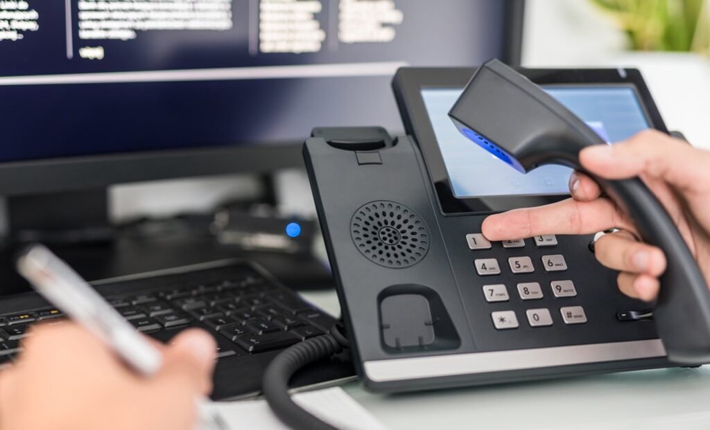communication support, call center and customer service help desk.